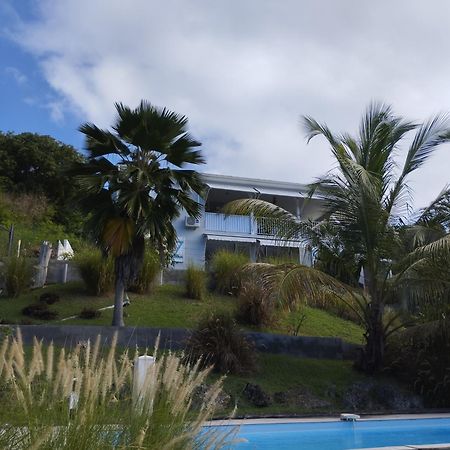 T2 Jardin Clos Les Nids De La Colline Saint-Francois  Exterior foto